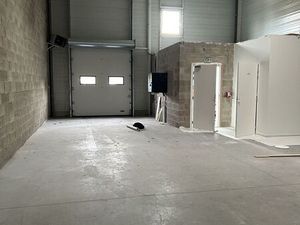 Entrepôt 124 m² HEM