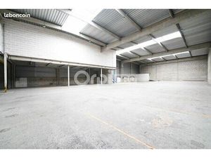 Local d'activité 1 150 m²