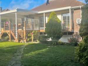 Maison individuelle et jardin