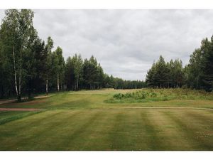 Vente terrain 748 m² à Sainte-Foy (85150)  155 000 €