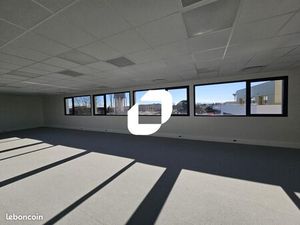 Bureaux 425 m²