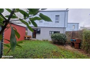 Maison 2007 3ch jardin garage