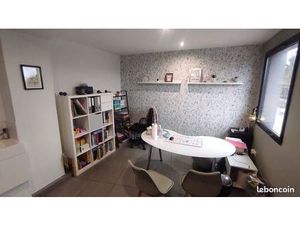 Location bureau profession paramédicale