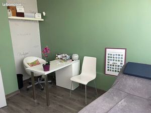 Bureau à louer dans cabinet paramédical – Mi-temps – 250 /mois charges comprises