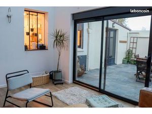 Maison de ville 7 pièces rénové récemment -177m2 - Quartier arrière gare -secteur Saint Sa