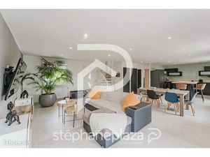 Maison 7 pièces 223 m²