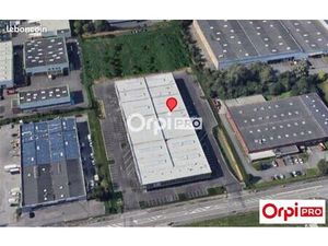 Local d'activité 527 m²