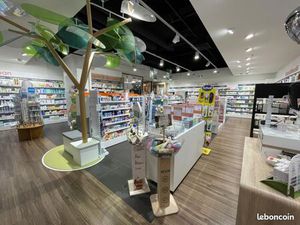 Local commercial 246 m²