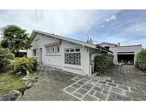 Location maison  m² T-4 à Pau  1 200 €