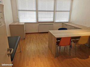 == LOCATION cabinet médical / paramédical dans maison médicale ==