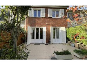 Maison Mennecy m² T-5 à vendre  325 000 €