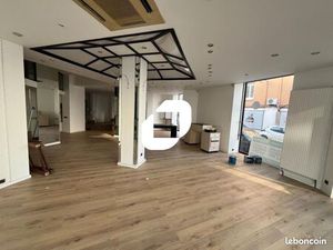 Local commercial 310 m²