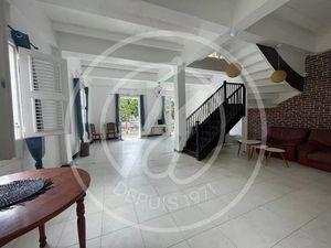 Vente immeuble 189 m² à Pointe a pitre (97110)  371 000 €