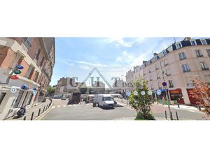 A LOUER 319 M² DE LOCAL COMMERCIAL A VILLEMOMBLE