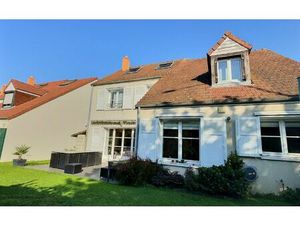Maison Mennecy m² T-7 à vendre  385 000 €