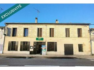 Maison de ville de 354m2 avec un restaurant au RDC.