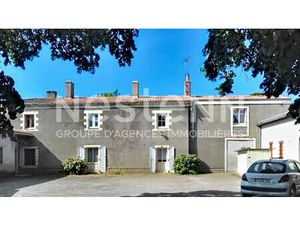 Maison spacieuse 3 chambres   belle pièce de vie à vendre à Corcoué sur Logne