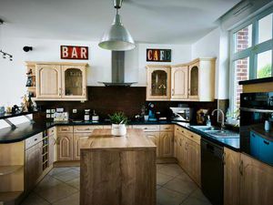 Entièrement rénovée et impeccable!