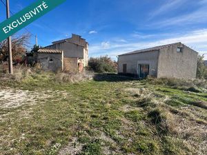 Maison familiale avec 4 chambres et grand terrain
