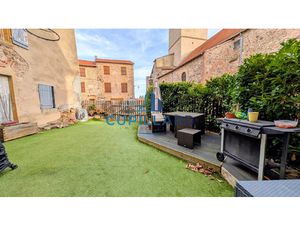 VILLEREST Maison de bourg avec extérieur