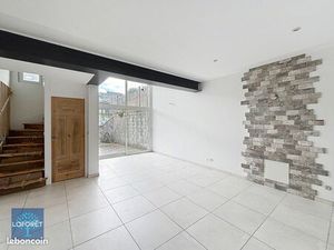 Maison 3 pièces 8694 m²