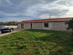 Maison à louer cette belle maison est sur la commune les sorinières 3 chambres de salle 2 