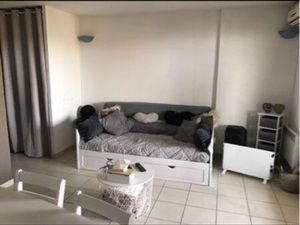 À LOUER STUDIO 30m2 A SAUSSET LES PINS