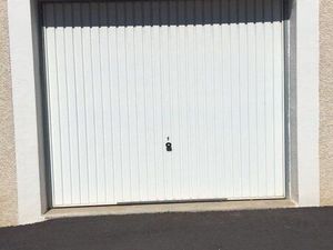 Parking/box 1 pièce 18 m²