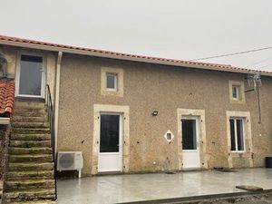 Maison à louer à St Georges de Noisne