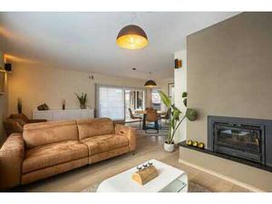 Bungalow récemment rénové près du centre-ville