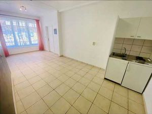 Studio dans le centre ville de Leuze-en-Hainaut.