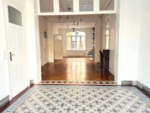 Location maison 5 pièces 175 m² à Lille (59000)  1 760 €