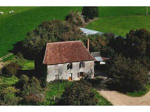 Propriete à vendre 10 pièces proche de La Chatre (36) Ancienne seigneurie de 160 m² avec..