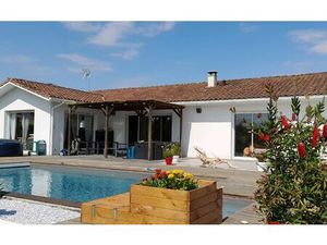 Maison Mouscardès m² T-4 à vendre  373 000 €