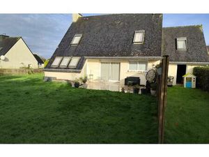 Location maison  116.15 m² T-2 à Saint-Derrien  750 €