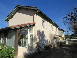 Maison de 135 m² à Aire-Sur-L'adour