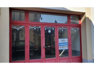 Dpt Yonne (89)  à vendre BLENEAU Garage 90m2 avec maison à rénover 6 pièces 130m2