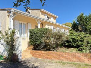 MAISON FAMILIALE AVEC SOUS -SOL TOTAL-ST LOUBES