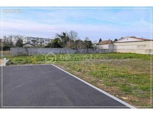 Terrain 564 m² Les Abrets
