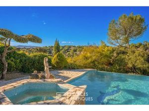 Harmonie provençale et lignes contemporaines à Valescure