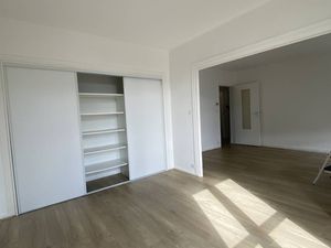 À louer T3 de 71 m2 proche du centre commercial BAB2