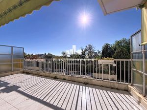 ANTIBES 3 PIECES JARDIN GARAGE ET CAVE