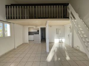 À découvrir à La Londe-les-Maures : appartement lumineux  fo