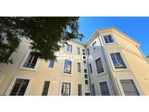 En exclusivité très bel appartement de type III avec parking