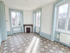 T3 avec terrasse et parking à Tignieu