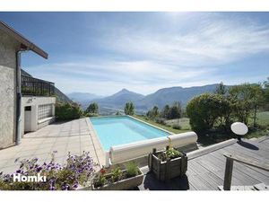 Maison de standing avec piscine et vue panoramique exceptionnelle