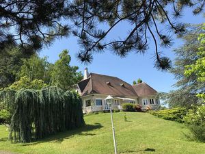 PROPRIETE DE CARACTERE DANS CADRE BUCOLIQUE - PISCINE - VUE PANORAMIQUE