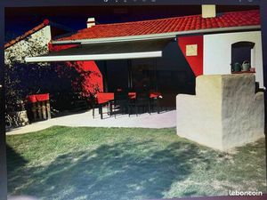 Maison 4 chambres 130 m2 - 2 garages- 1003 m2 de terrain clôturé