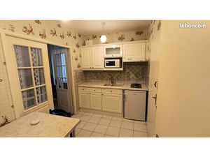 F1 équipé de meubles Luxeuil-les-Bains