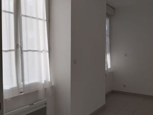 Appartement à louer à St Léger des Bois